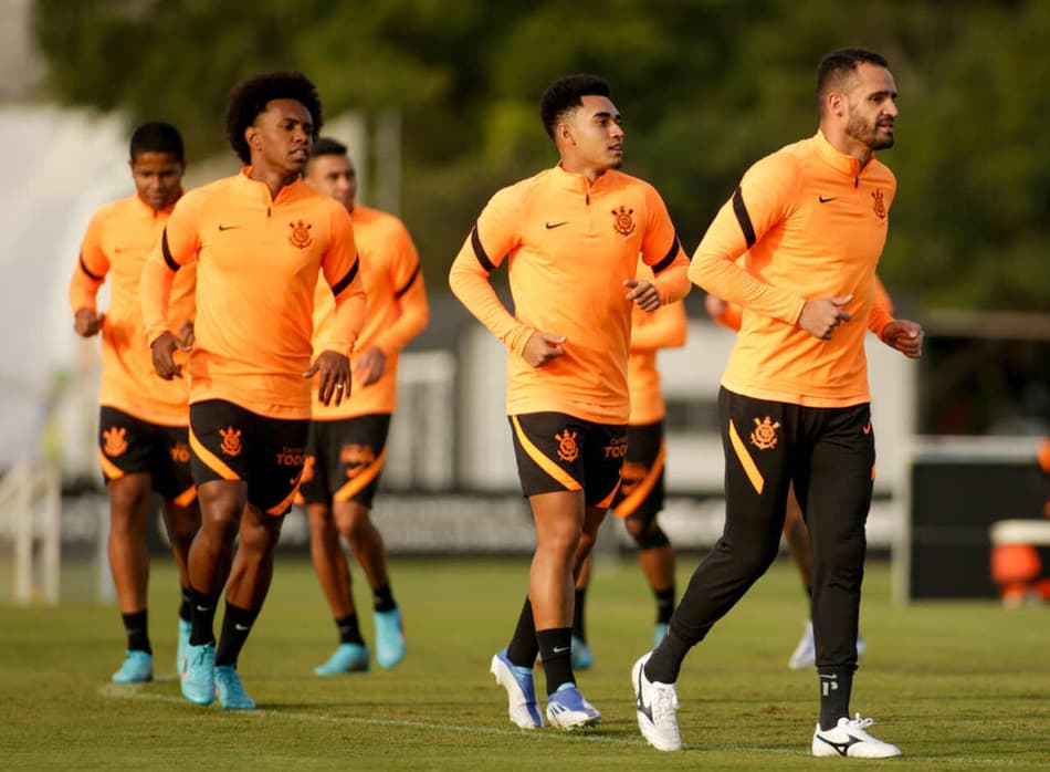 Willian, Renato Augusto e Du Queiroz