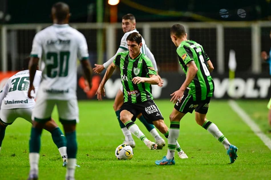 América-MG vence o Goiás em casa e sai da zona do rebaixamento