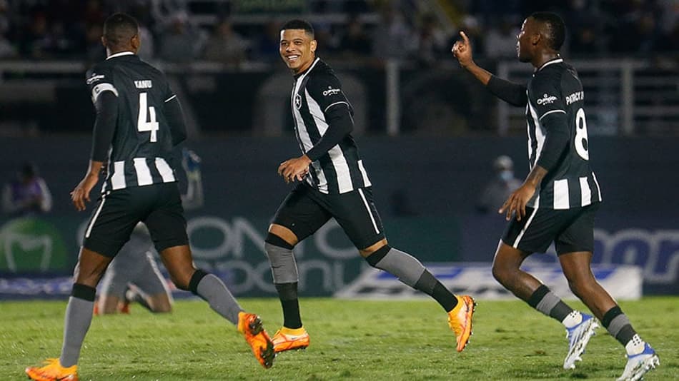 VÍDEO: os melhores momentos da vitória do Botafogo sobre o RB Bragantino pelo Brasileirão