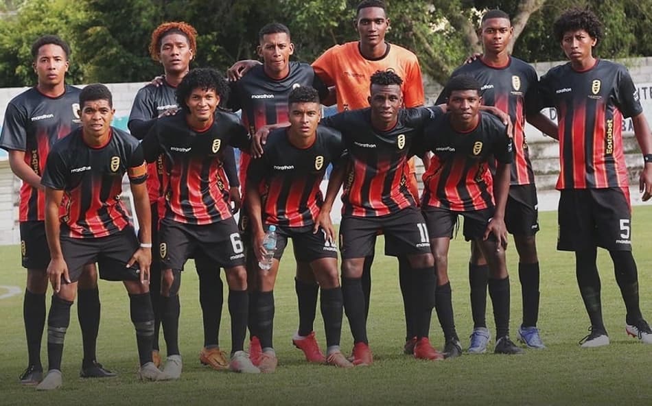 Ex-Manchester United cria seu próprio clube na América do Sul