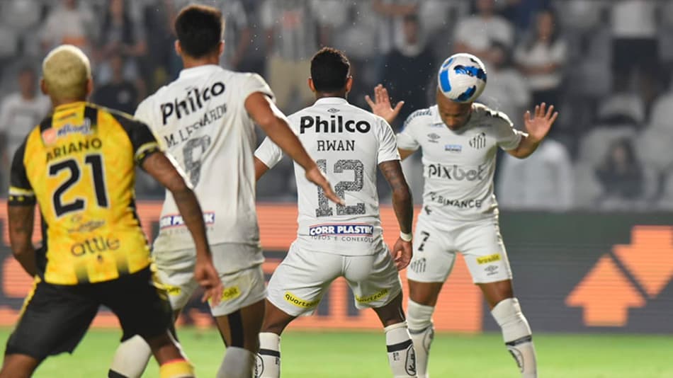 ATUAÇÕES: Em noite de vexame, Sánchez ressurge e Goulart afunda