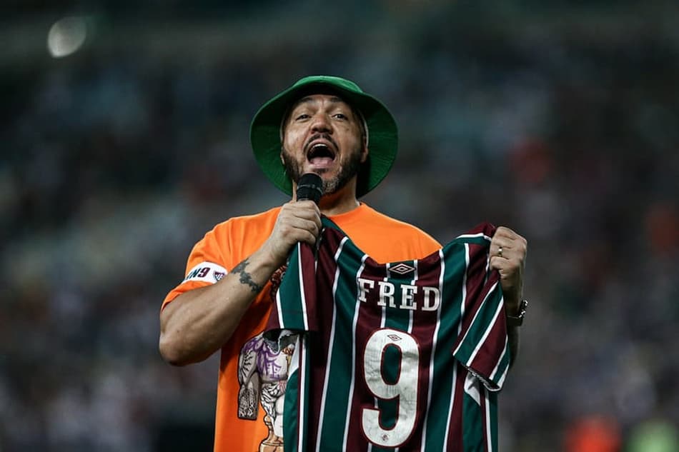 Show de Belo agita Maracanã antes de despedida de Fred no Fluminense