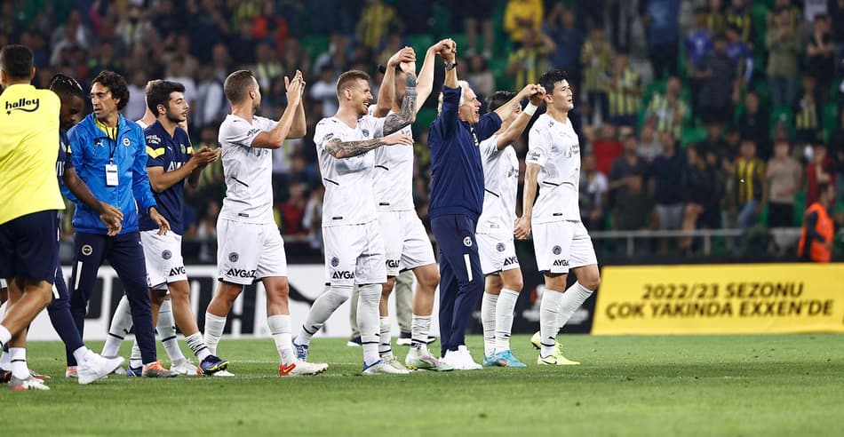 Fenerbahçe de Jorge Jesus vence mais um amistoso na pré-temporada