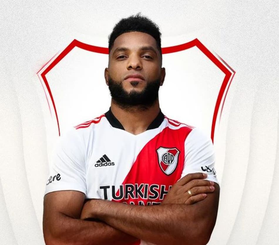 Borja é anunciado pelo River Plate e torcida festeja nas redes