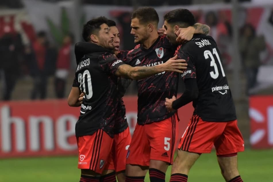 Na Copa Argentina, River Plate se recupera de queda na Libertadores