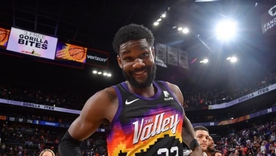 Deandre Ayton aceita contrato de US$133 milhões do Pacers