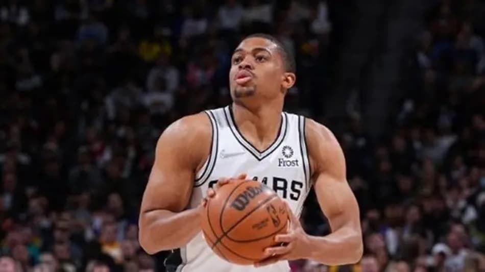 Keldon Johnson fecha extensão de quatro anos com Spurs