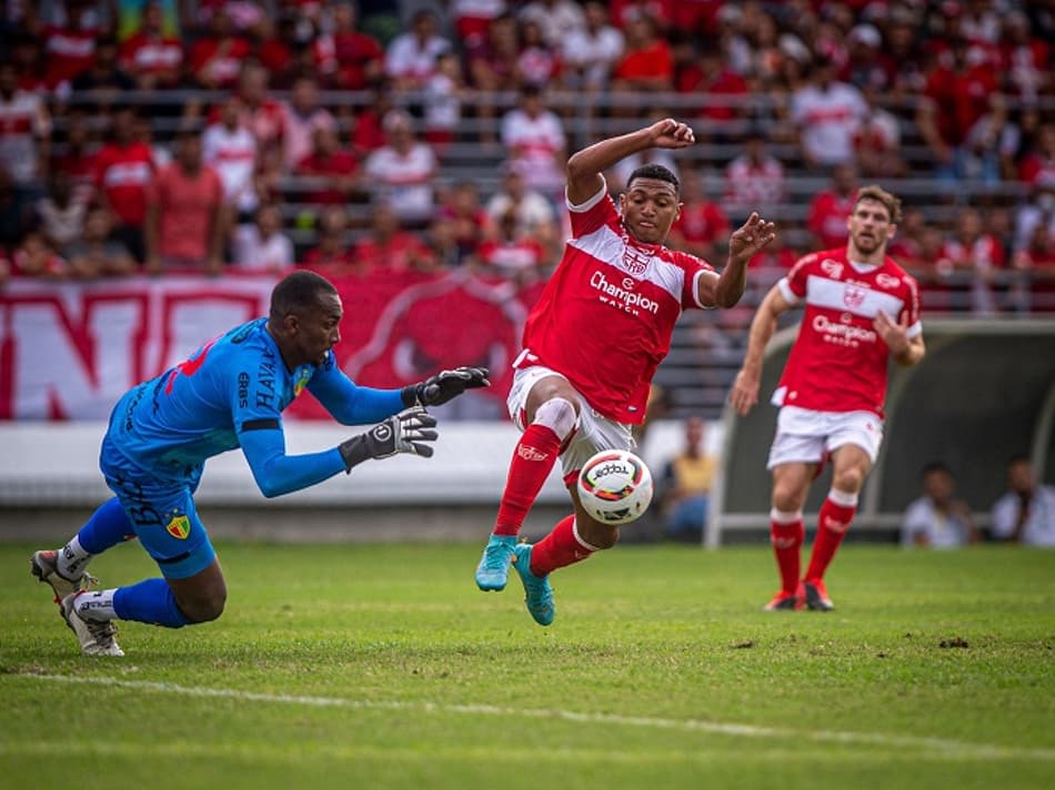 Brusque sai na frente, mas CRB arranca empate pela Série B do Brasileiro