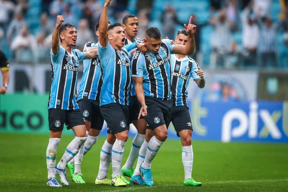 Grêmio resolve no primeiro tempo e vence Tombense pela Série B