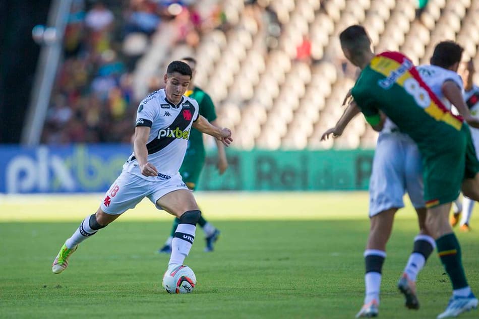 ATUAÇÕES: Léo Matos e Matheus Barbosa falham em derrota do Vasco para o Sampaio Corrêa