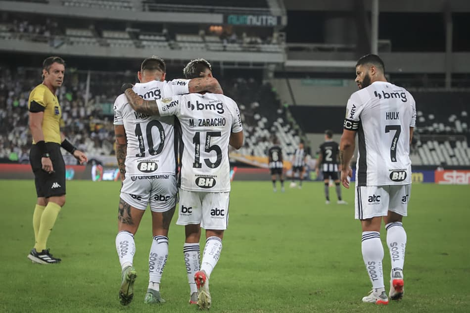 Com vitória sobre o Botafogo, Atlético-MG dormirá na liderança do Brasileirão e secará o Palmeiras