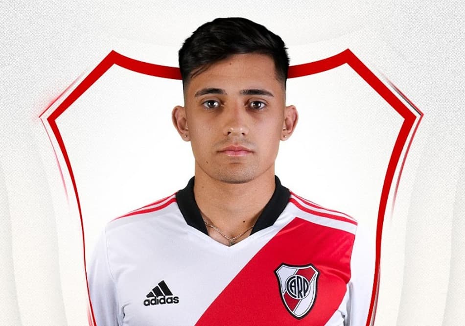 Técnico do Colo-Colo faz previsão surpreendente sobre atacante argentino; confira