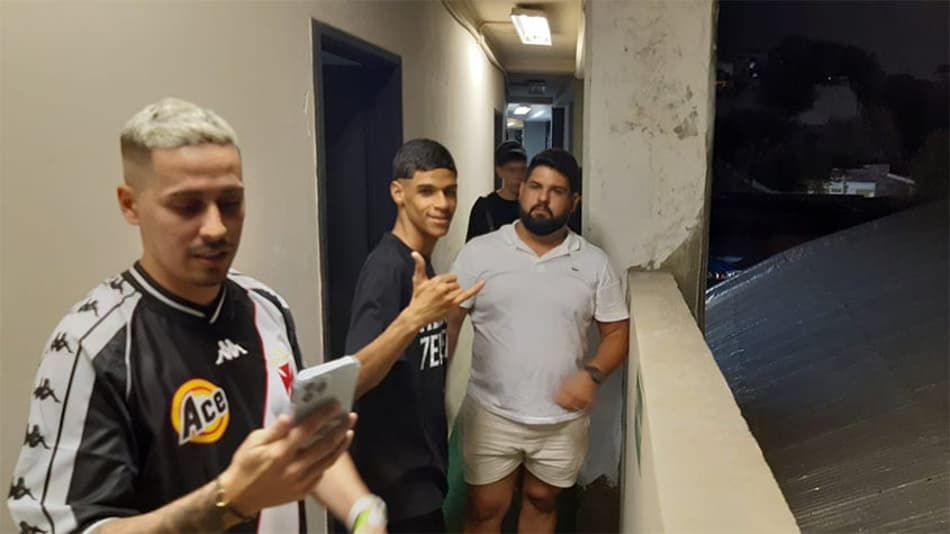 Luva de Pedreiro, ao LANCE!: ‘Todos os vascaínos são os melhores do mundo’