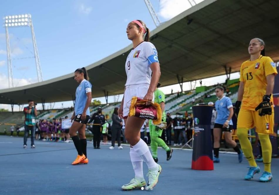 Duelo decisivo na Copa América é analisado por Deyna Castellanos