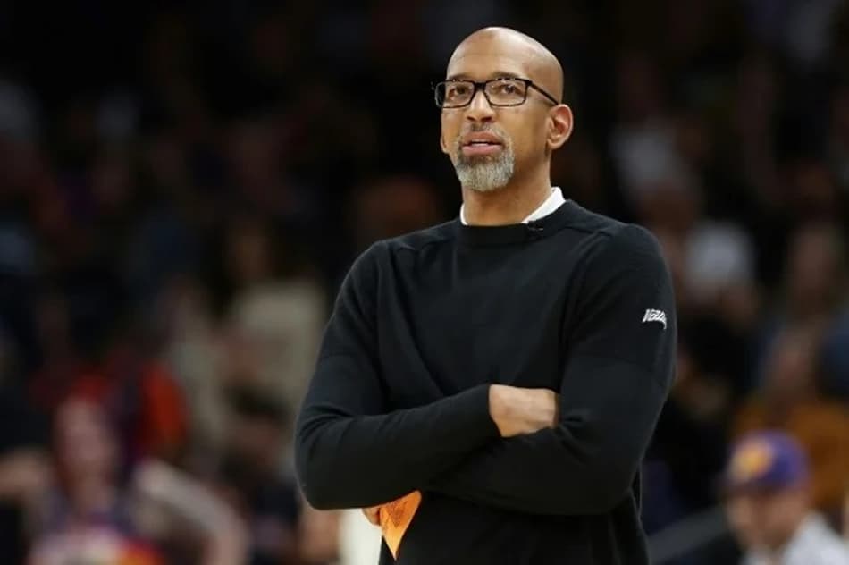 Suns estende contrato com técnico Monty Williams