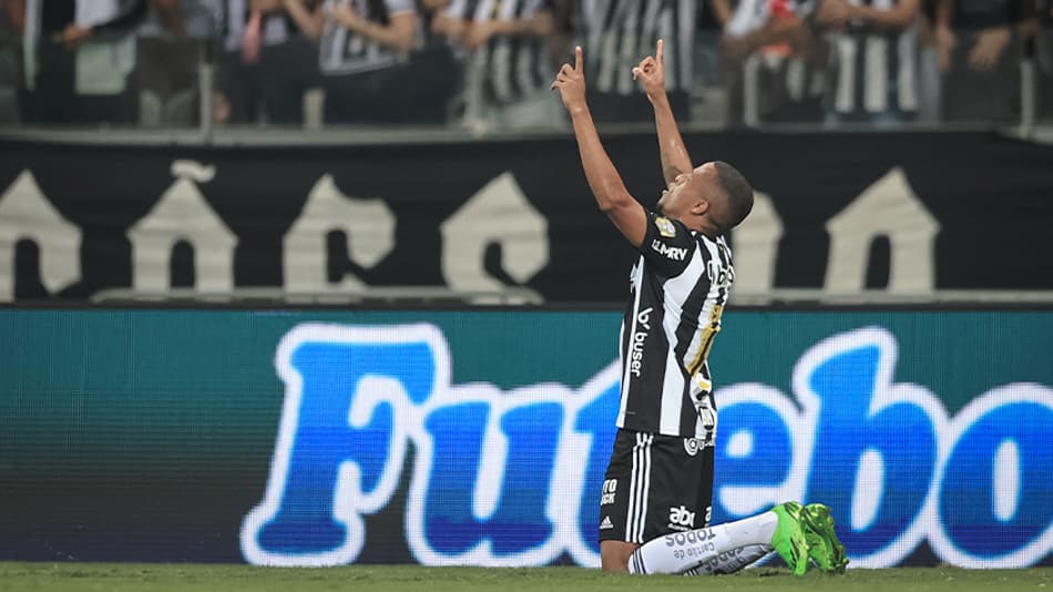 Com golaço contra o Corinthians, Keno encerra longo jejum pelo Atlético-MG