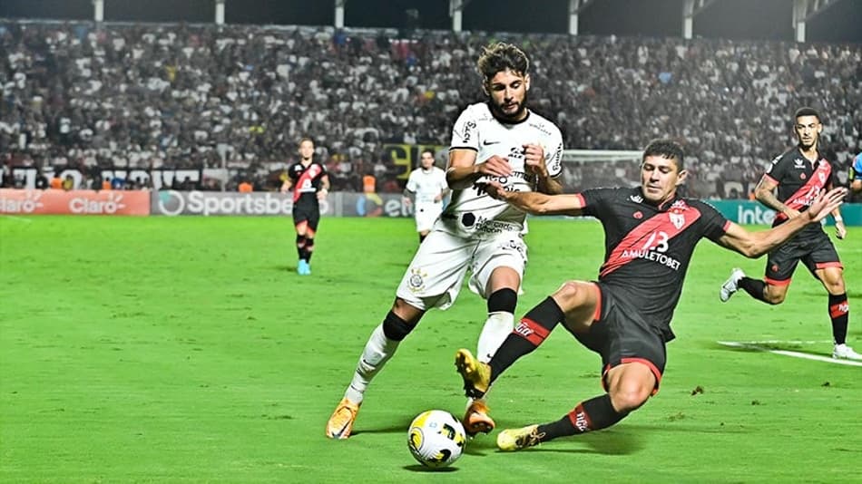 VÍDEO: Os melhores momentos da vitória do Atlético-GO sobre o Corinthians na Copa do Brasil