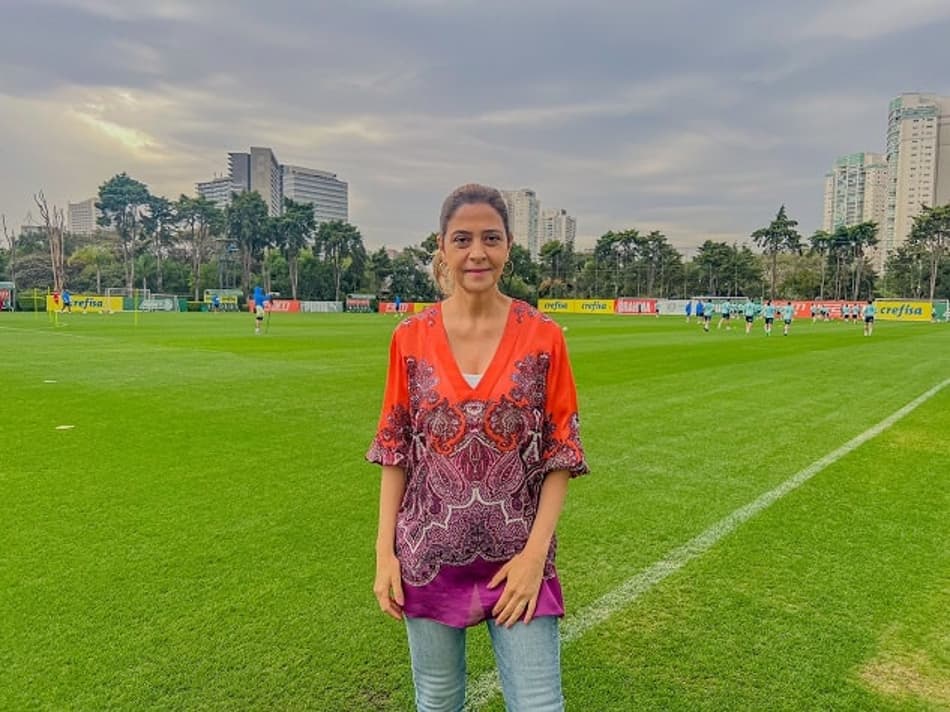 VÍDEO: Leila Pereira acompanha treino do Palmeiras antes de viagem ao Ceará: ‘Sempre ao lado’