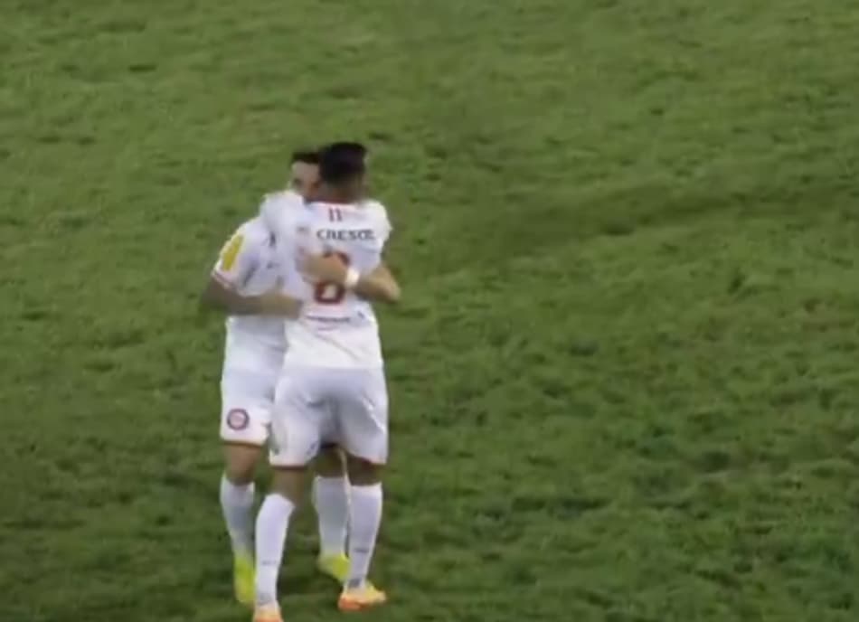 Tombense acorda na segunda etapa, bate o Sampaio Corrêa e encosta no G4 da Série B