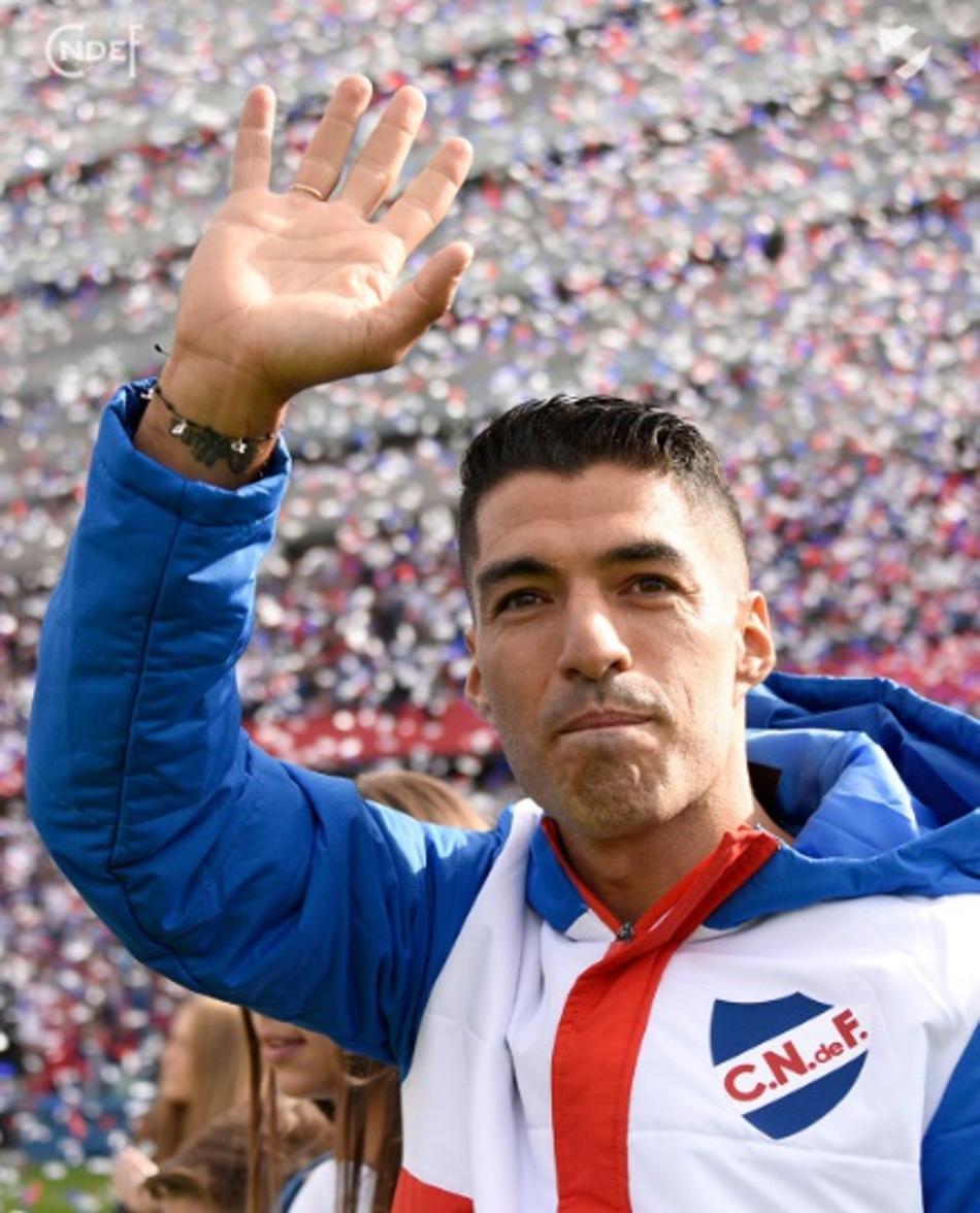 Veja o vídeo que fez Luis Suárez se emocionar em apresentação no Nacional