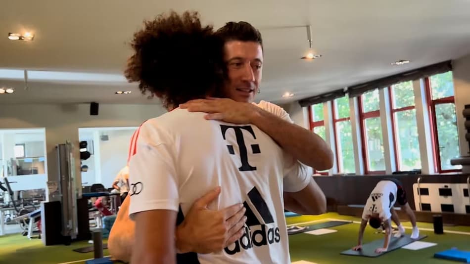 Reforço do Barcelona, Lewandowski vai a Munique para se despedir de ex-companheiros do Bayern