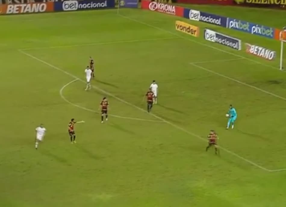 Com gol de Vagner Love, Sport arranca empate com o Criciúma pela Série B