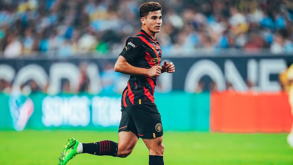Agüero e Rodri fazem comentário sobre Julián Álvarez e explicam situação