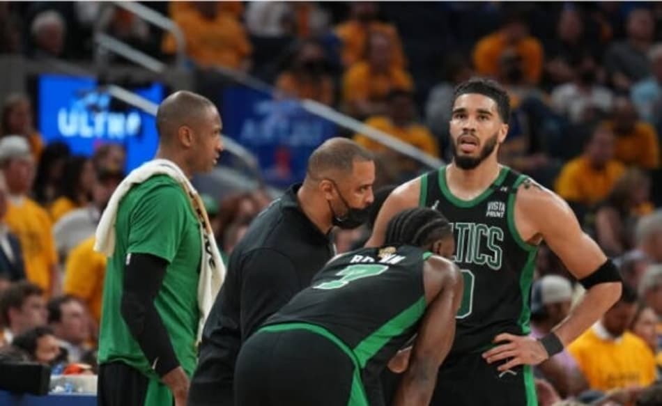 Casa de apostas prevê Celtics com mais vitórias na temporada regular