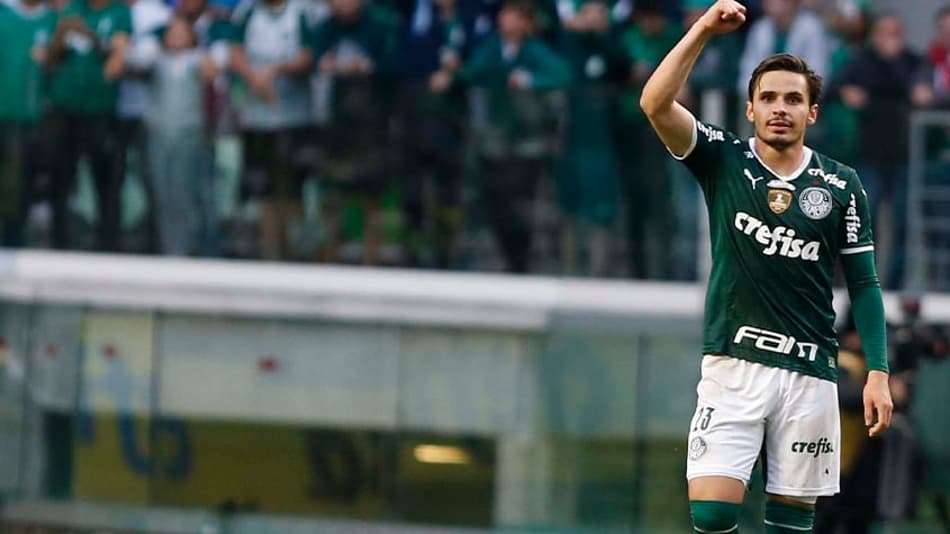 ATUAÇÕES: Raphael Veiga 'acorda', faz gol e decide em empate do Palmeiras com o Flamengo