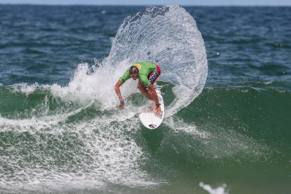 Circuito Brasileiro de surfe define campeões neste domingo