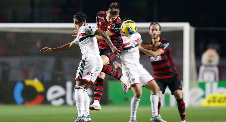 ATUAÇÕES: Mesmo com falha de Jandrei, Nestor tenta aliviar o São Paulo em derrota