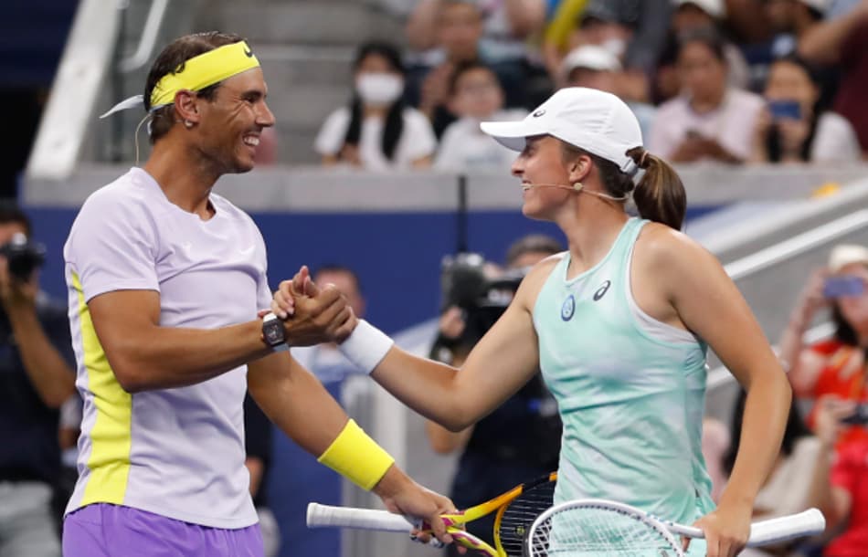 Nadal, Swiatek, Tsitspas, Fernandez e outros brilham em evento em prol da Ucrânia