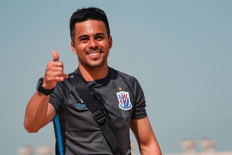 Preparador físico Irwing de Freitas projeta Copa da Ásia pela seleção chinesa
