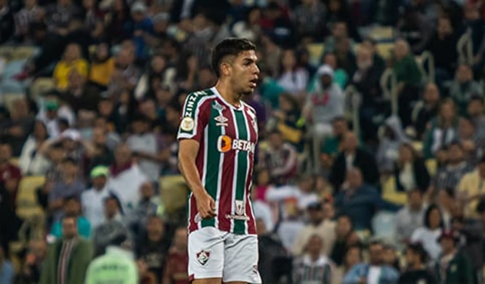 Nonato abre o jogo sobre sondagens para deixar o Fluminense e revela abatimento após empate