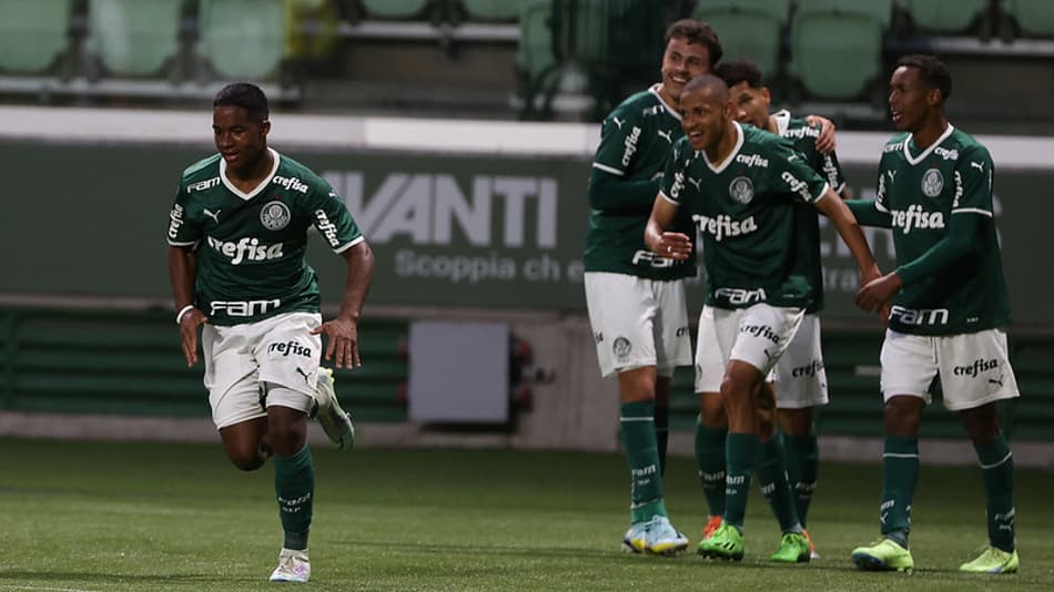 VÍDEO: Palmeiras sub-20 vence o Athletico com golaço de Endrick