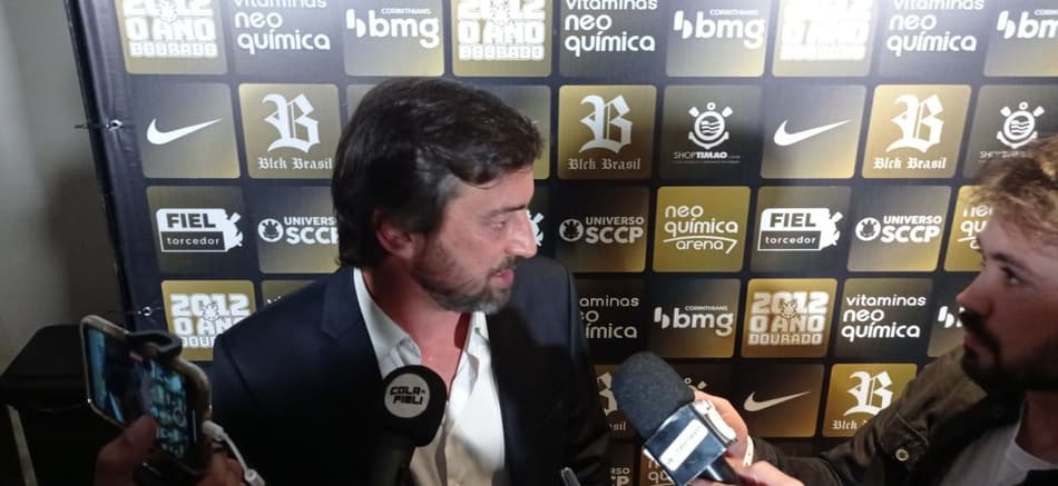 Duílio fala sobre possíveis renovações com Vítor Pereira e atletas do Corinthians