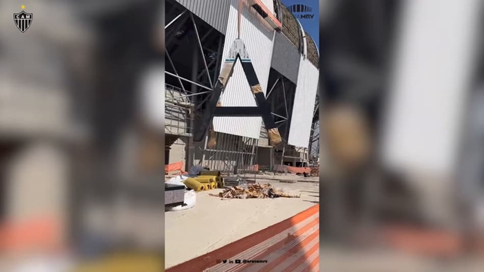 VÍDEO: Arena MRV, estádio do Atlético-MG, começa a receber o letreiro