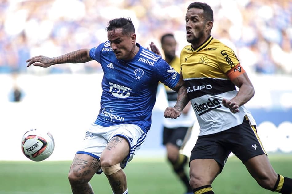 Com Mineirão lotado e sob os olhares de Ronaldo, Cruzeiro fica no empate diante do Criciúma pela Série B