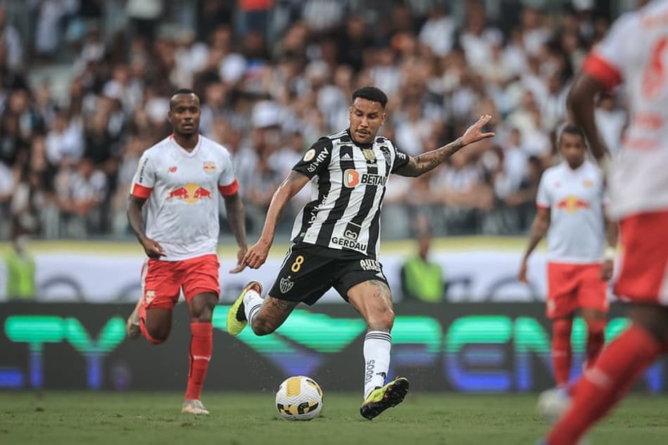 Com segundo tempo morno, Atlético-MG e Bragantino empatam no Mineirão