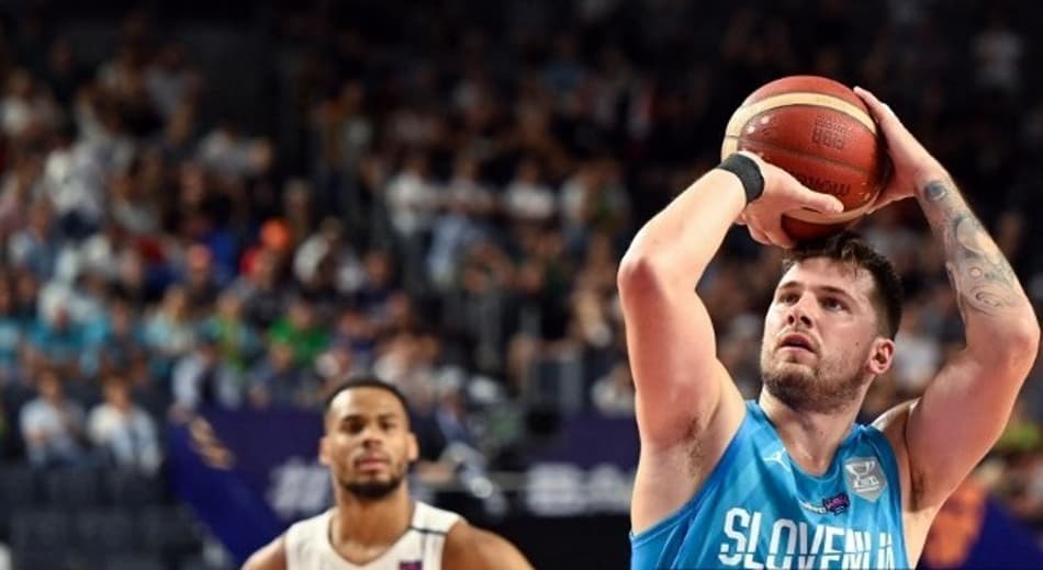 Luka Doncic faz história em jogo do EuroBasket