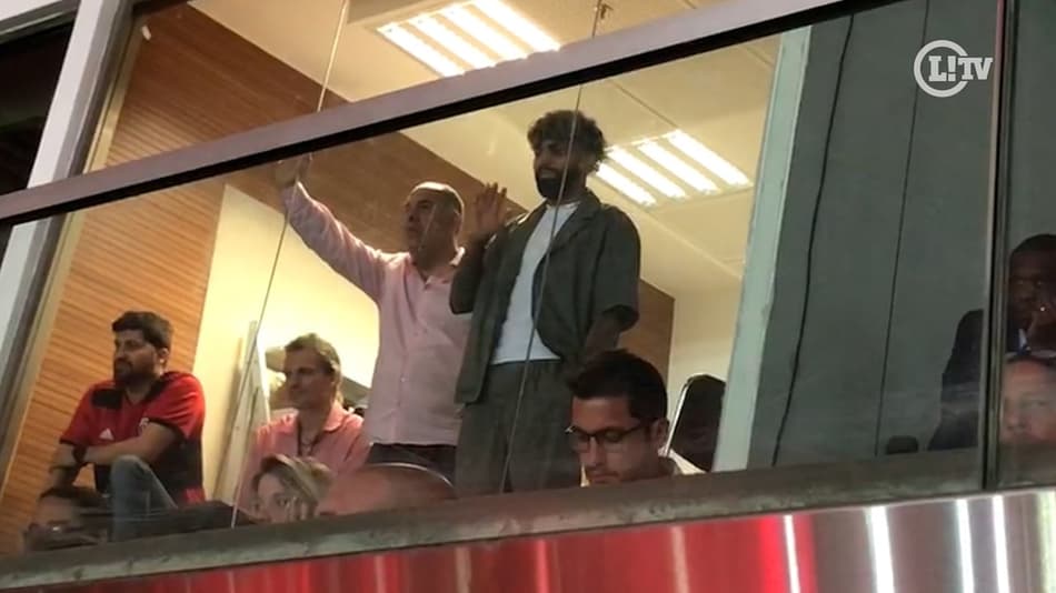 VÍDEO: Gabigol vai ao Maracanã e leva torcedores do Flamengo à loucura em semi da Libertadores