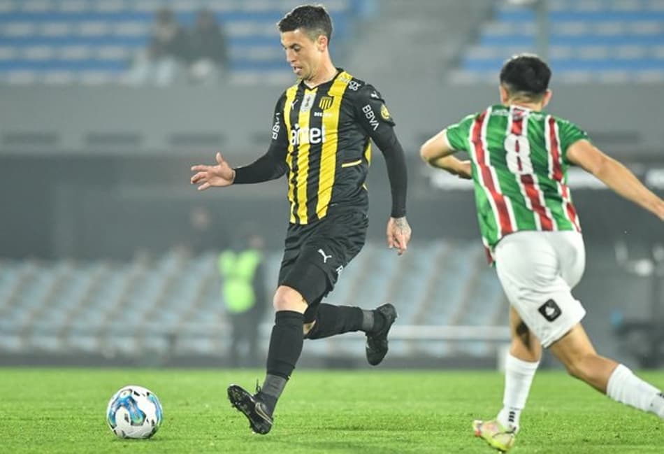 Peñarol vive momento de instabilidade na temporada; saiba mais