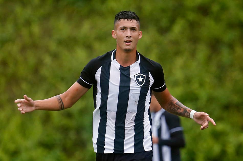 Com gol de ‘novo Cristiano Ronaldo’, Botafogo faz goleada histórica na Copa Rio sub-20