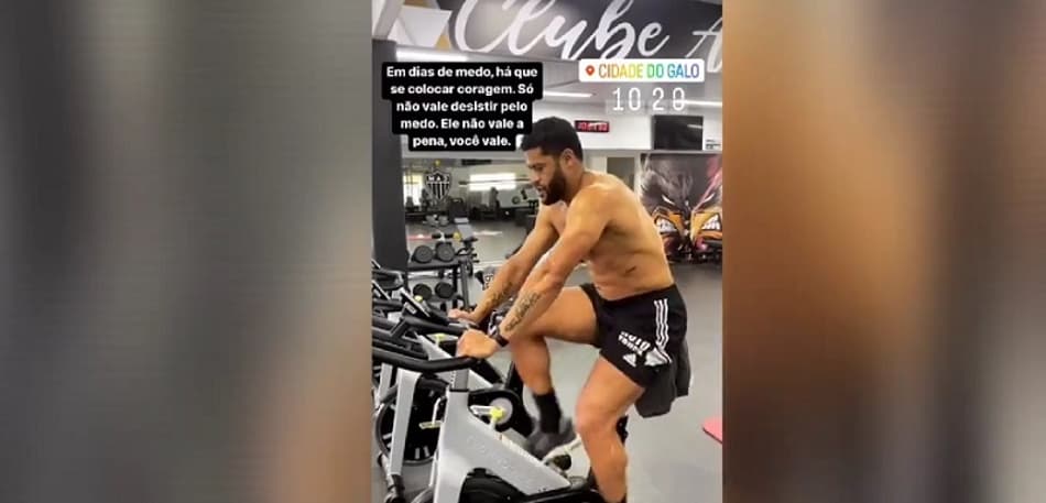 Hulk posta vídeo de treino após não ter sido utilizado em derrota do Atlético-MG para o Avaí