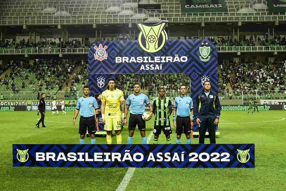 VÍDEO: os melhores momentos da vitória do América-MG sobre o Corinthians pelo Brasileirão