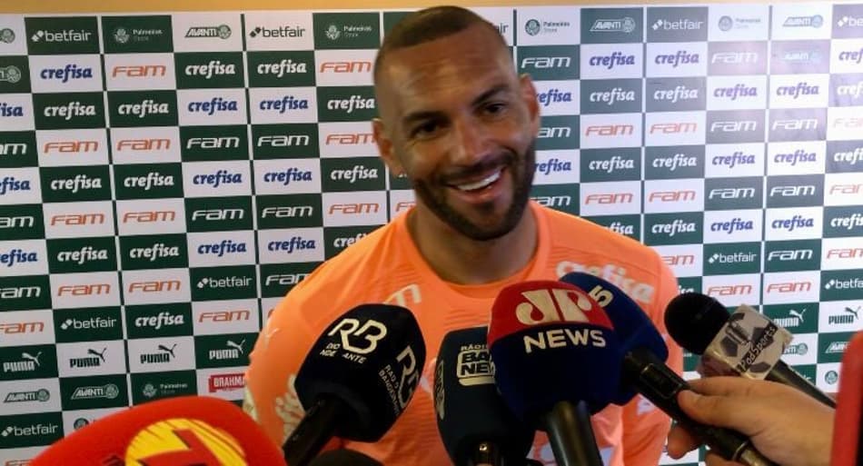 Weverton brinca sobre ‘treta’ com Soteldo no clássico Palmeiras x Santos: ‘Ele ia sair no prejuízo’