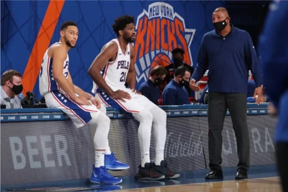 Ben Simmons: “Embiid e Doc Rivers me prejudicaram no Sixers”