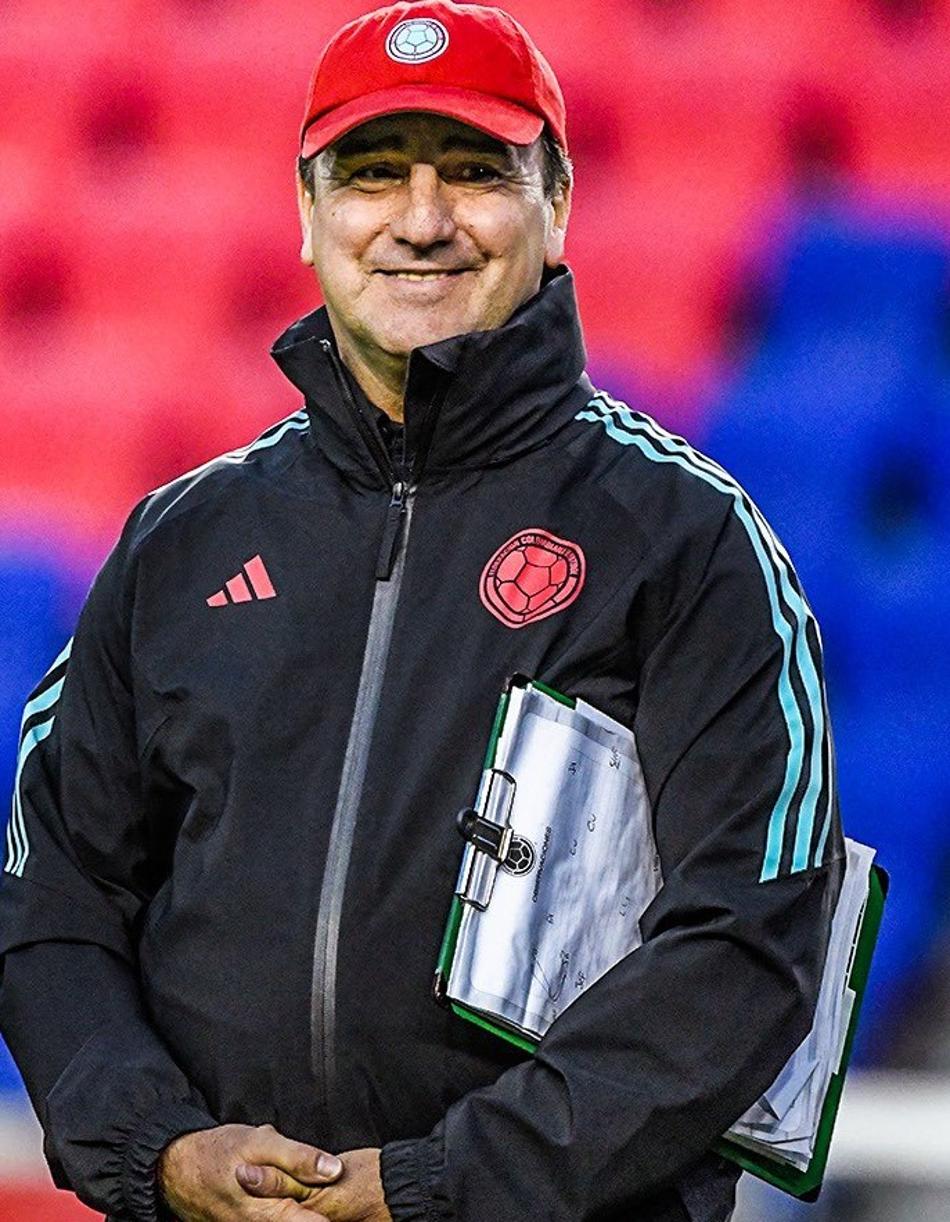 Técnico da Seleção Colombiana demonstra confiança antes de estreia
