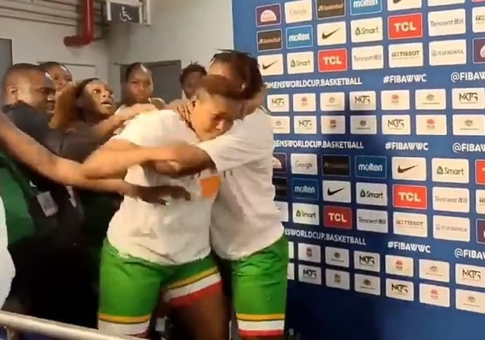 VÍDEO: Jogadoras trocam socos após jogo da Copa do Mundo Feminina de Basquete