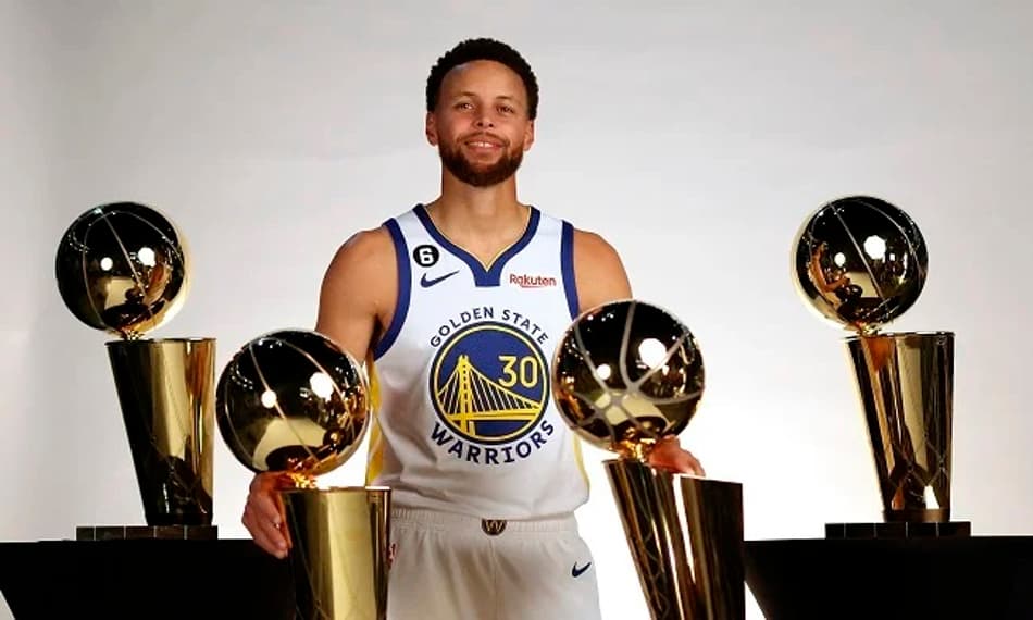 Stephen Curry se vê ainda em evolução como jogador na NBA